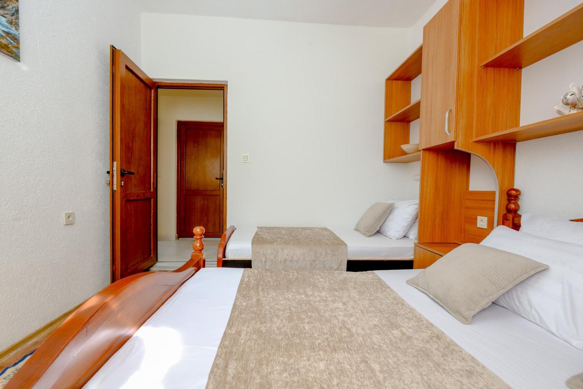 Apartments Oliva Utjeha Kültér fotó
